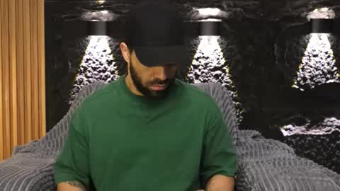 Leo  Diaz online show from March 2026 01:54:01 AM