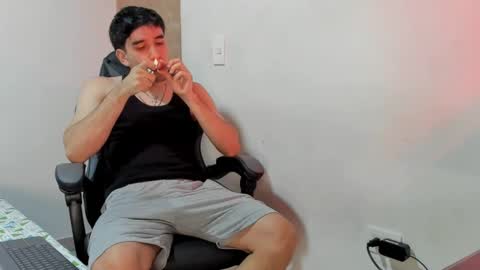 Leo Jones online show from December 2024 01:19:01 AM