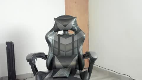 Leo Jones online show from April 2026 10:12:02 PM