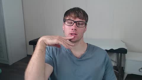 leoackerman online show from October 2025 12:38:01 PM