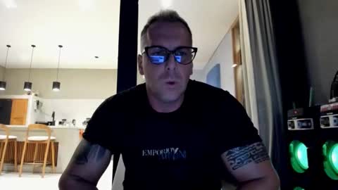 Snapshot of leoboyf4f chatting on June 2026 10:31:01 AM TheBigLeo online show from June 2026 10:31:01 AM