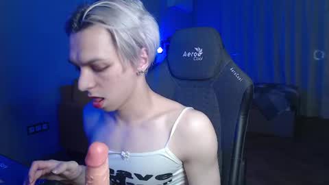 Snapshot of leon_yuugen chatting on July 2026 07:29:02 PM Leon online show from July 2026 07:29:02 PM