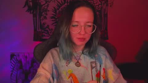 leona online show from December 2024 05:04:02 PM