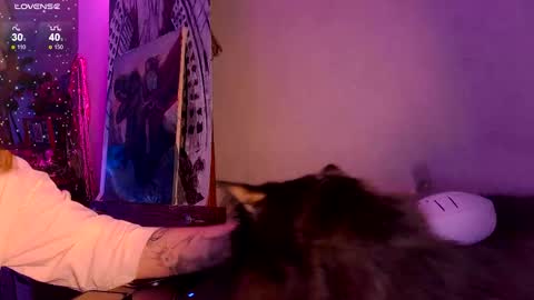 leona online show from November 2025 05:38:01 PM