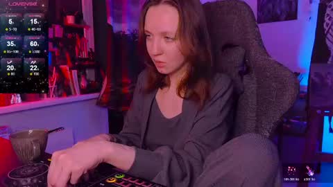 leona online show from April 2026 06:50:01 PM