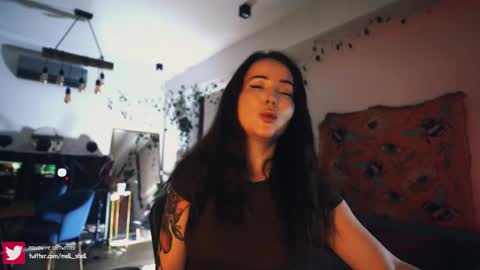 Leo online show from November 2025 08:44:01 PM