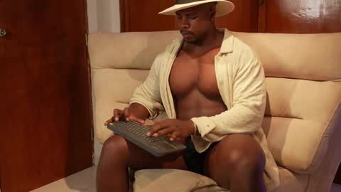 Leandro jones online show from September 2025 09:54:02 AM