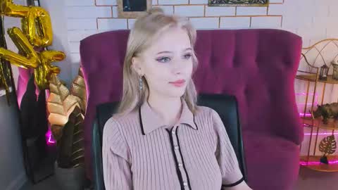 leonastone online show from October 2025 05:10:01 PM