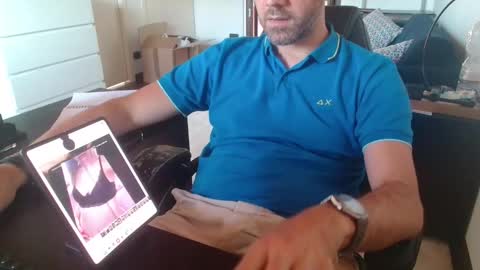 Snapshot of leone44 chatting on May 2026 09:50:02 AM angel e sonia online show from May 2026 09:50:02 AM