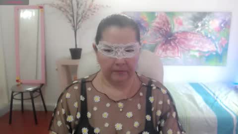 leonela   online show from February 2025 06:35:02 PM