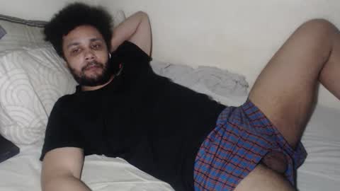 Snapshot of leonevans33 chatting on February 2026 10:41:01 PM LSE online show from February 2026 10:41:01 PM