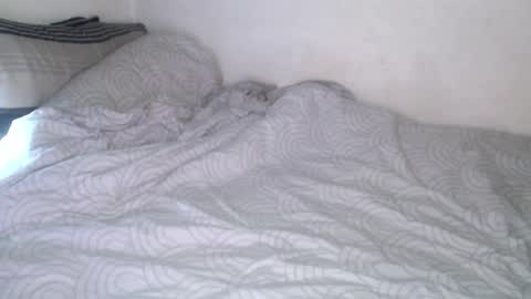 Snapshot of leonevans33 chatting on February 2026 11:29:01 AM LSE online show from February 2026 11:29:01 AM