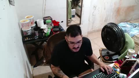 leonino231 online show from December 2025 02:51:02 AM