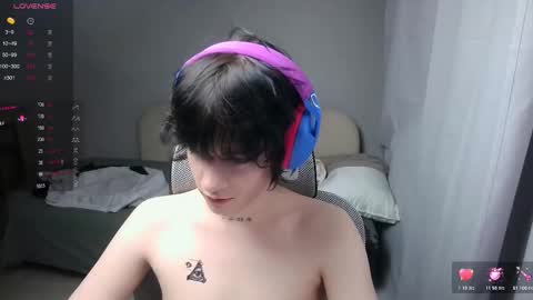 Snapshot of leonkissboy chatting on February 2026 12:23:02 PM leonkissboy online show from February 2026 12:23:02 PM