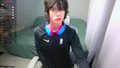 Snapshot of leonkissboy chatting on March 2026 05:19:02 PM leonkissboy online show from March 2026 05:19:02 PM