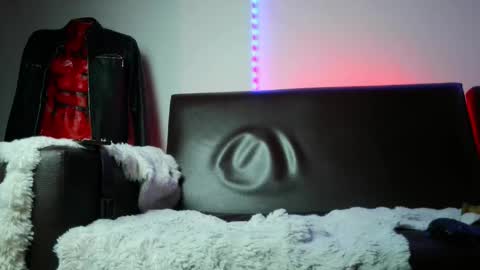 Lenardo jaramillo online show from December 2024 12:12:02 PM