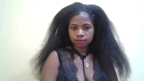 leonnetta online show from April 2026 09:52:01 PM