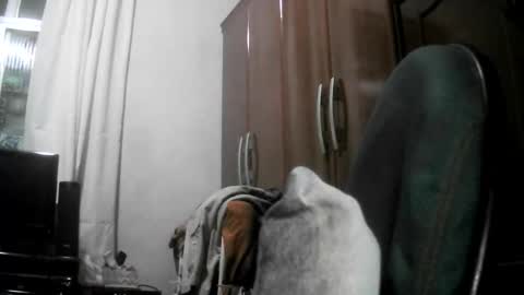 Snapshot of leonnxv chatting on November 2025 09:39:01 PM leonnxv online show from November 2025 09:39:01 PM