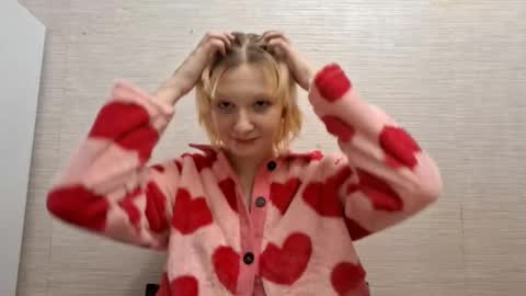 leonorekaufhold online show from October 2025 08:16:02 AM