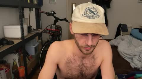 Snapshot of leonvampire chatting on December 2025 03:28:02 PM Leon online show from December 2025 03:28:02 PM