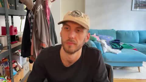 Snapshot of leonvampire chatting on February 2026 02:38:02 PM Leon online show from February 2026 02:38:02 PM