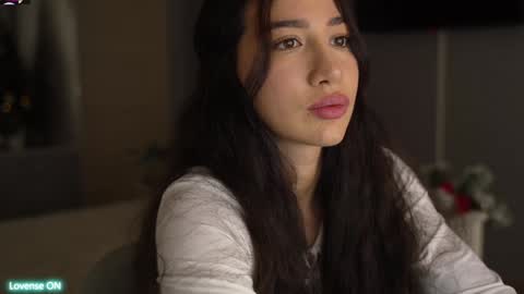 Leora online show from December 2024 04:04:01 PM