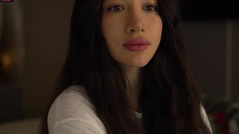 Leora online show from December 2024 04:43:01 PM