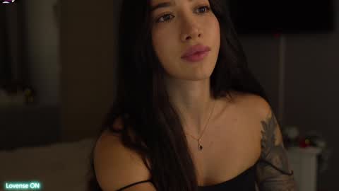 Leora online show from January 2025 03:29:02 PM