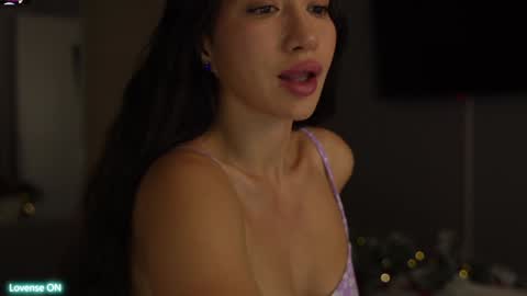 Leora online show from January 2025 04:23:02 PM