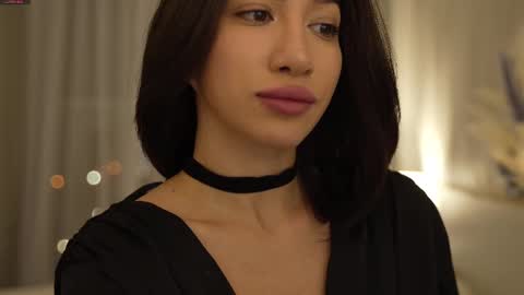 Leora online show from March 2025 05:28:02 PM