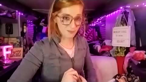 LesleyGumGrass- The Boring Trans girl online show from February 2025 05:24:01 AM