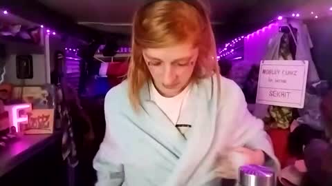 LesleyGumGrass- The Boring Trans girl online show from February 2025 09:36:01 PM