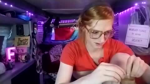 LesleyGumGrass- The Boring Trans girl online show from March 2025 10:42:01 PM