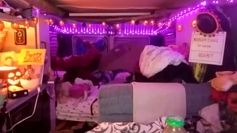 LesleyGumGrass- The Boring Trans girl online show from September 2025 03:52:01 AM