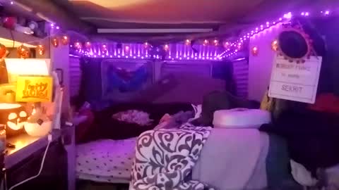 LesleyGumGrass- The Boring Trans girl online show from September 2025 05:33:01 AM