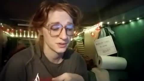 Snapshot of lesleygumgrass chatting on May 2026 03:02:01 AM LesleyGumGrass- The Boring Trans girl online show from May 2026 03:02:01 AM
