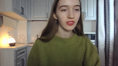  LESLIE   online show from September 2025 11:04:02 AM