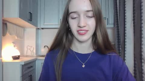  LESLIE   online show from October 2025 09:12:02 PM