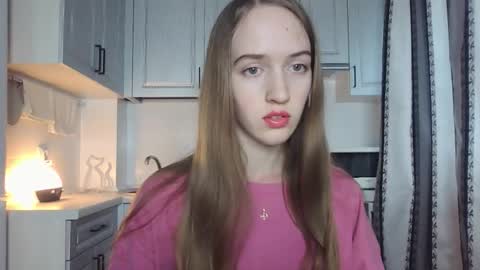  LESLIE   online show from October 2025 01:20:02 PM