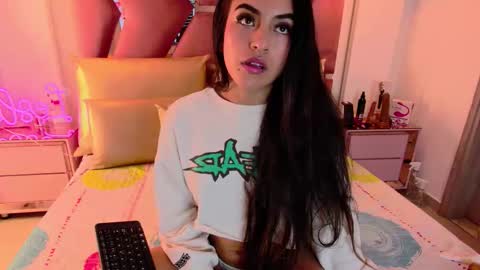 LeslieBush online show from December 2025 12:58:02 PM