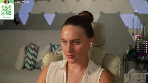 LeslieKorfs online show from September 2025 08:01:02 PM