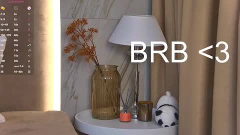 Leslie online show from February 2025 08:33:02 AM