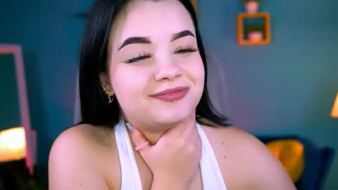 LeslieRowe online show from October 2025 04:37:01 PM