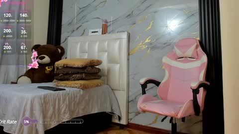 Snapshot of lesly_w chatting on February 2025 04:14:01 PM I am here from Monday to Friday from 730 am to 130 pm Colombia time and saturday from 500 am to 1000 am .... Soon Blue page online show from February 2025 04:14:01 PM