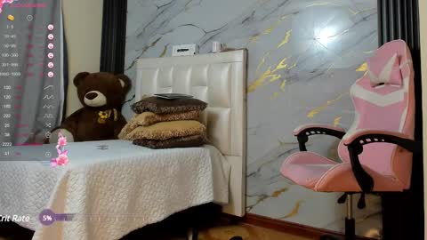 Snapshot of lesly_w chatting on February 2025 12:58:02 PM I am here from Monday to Friday from 730 am to 130 pm Colombia time and saturday from 500 am to 1000 am .... Soon Blue page online show from February 2025 12:58:02 PM