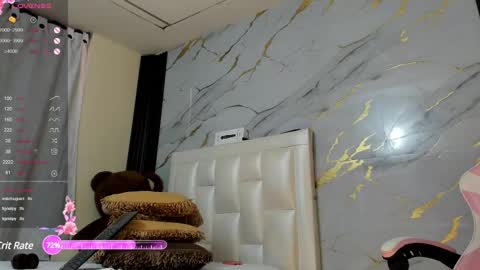 Snapshot of lesly_w chatting on February 2025 02:44:02 PM I am here from Monday to Friday from 730 am to 130 pm Colombia time and saturday from 500 am to 1000 am .... Soon Blue page online show from February 2025 02:44:02 PM