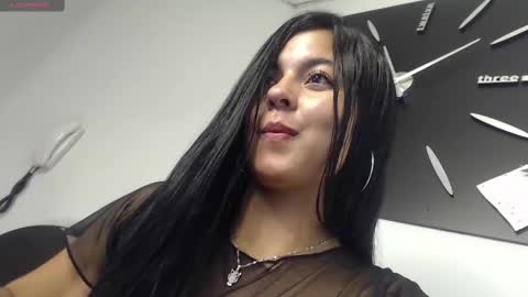 Snapshot of lesly_w chatting on February 2025 04:10:01 PM I am here from Monday to Friday from 730 am to 130 pm Colombia time and saturday from 500 am to 1000 am .... Soon Blue page online show from February 2025 04:10:01 PM