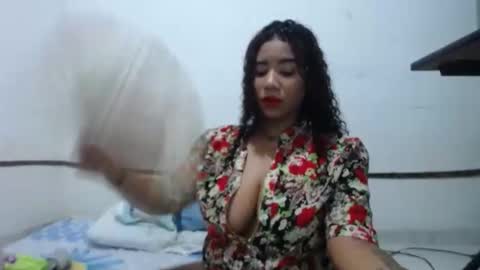 Snapshot of leslycarsson chatting on February 2025 02:48:02 AM lesly online show from February 2025 02:48:02 AM