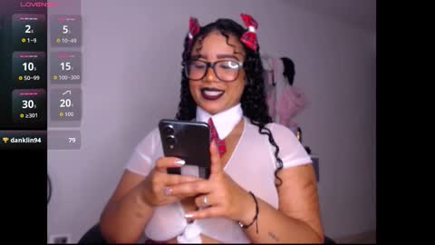 Snapshot of leslycarsson chatting on October 2025 10:37:01 PM lesly online show from October 2025 10:37:01 PM