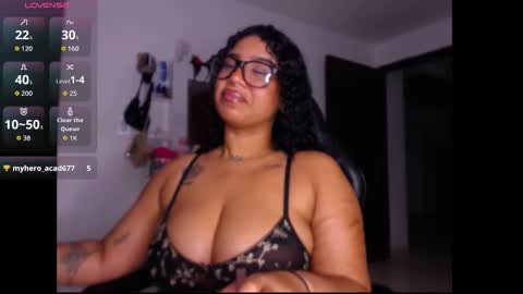 Snapshot of leslycarsson chatting on November 2025 08:19:01 PM lesly online show from November 2025 08:19:01 PM